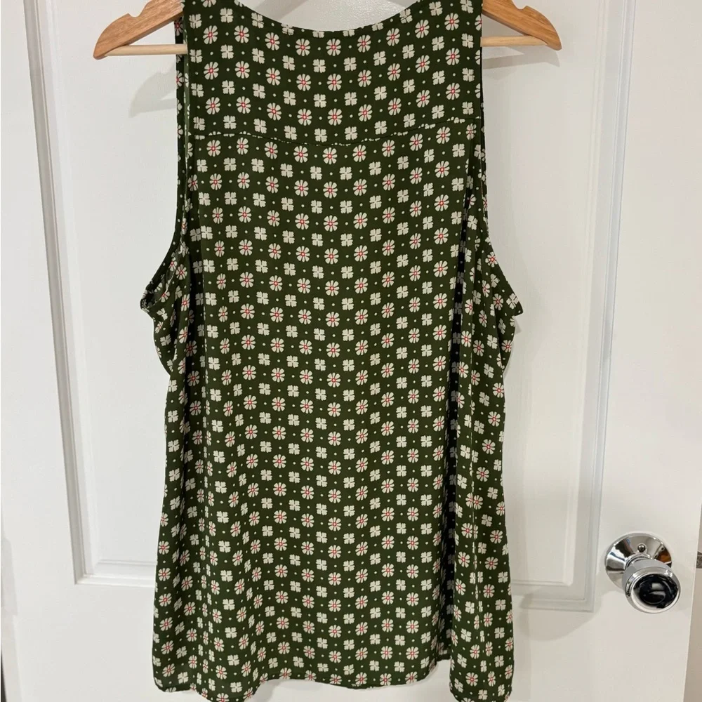 CAbi Green Floral Sleeveless Blouse xl - Picture 2 of 3